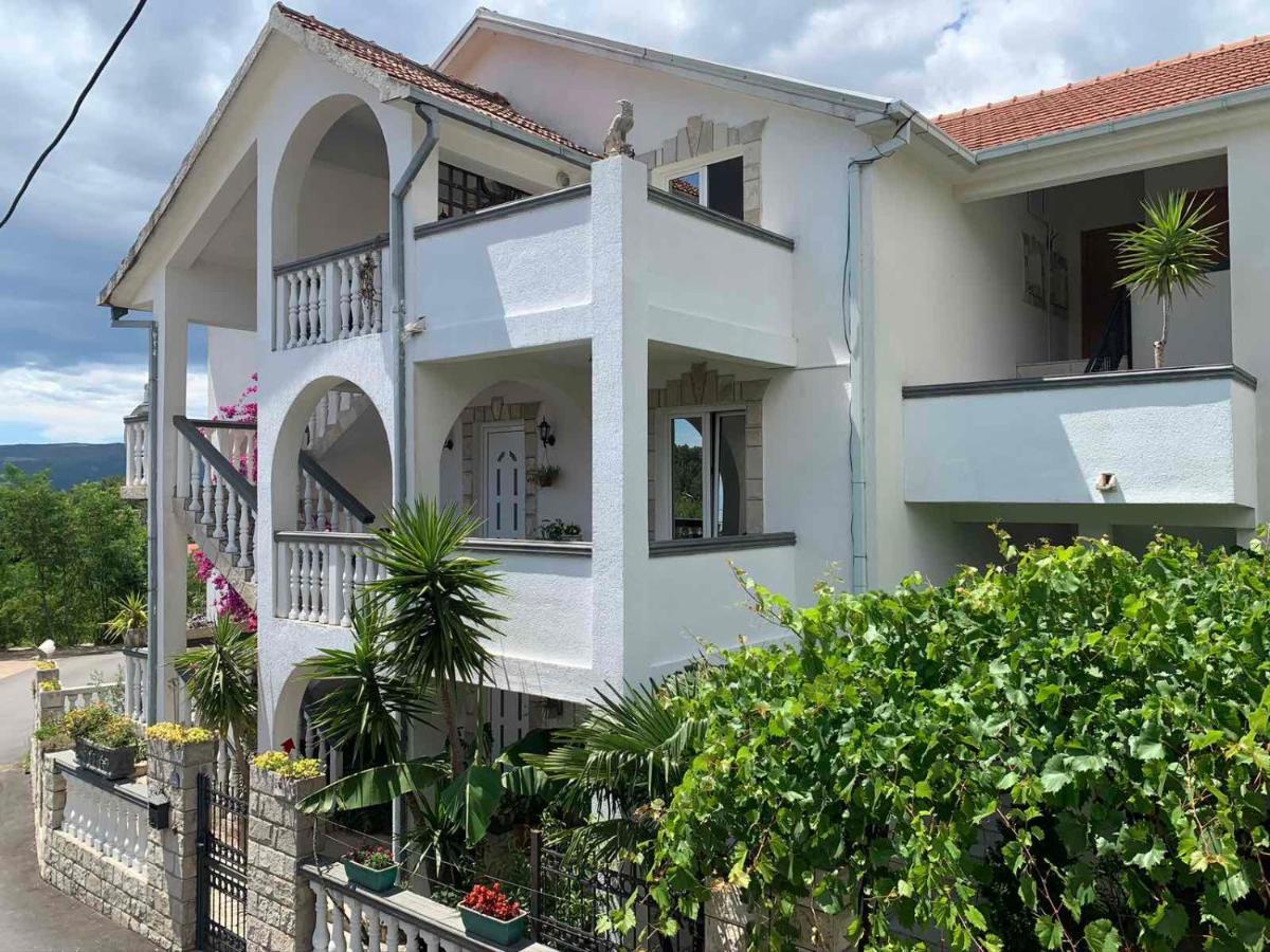 Apartmani Tamara Тиват Екстер'єр фото